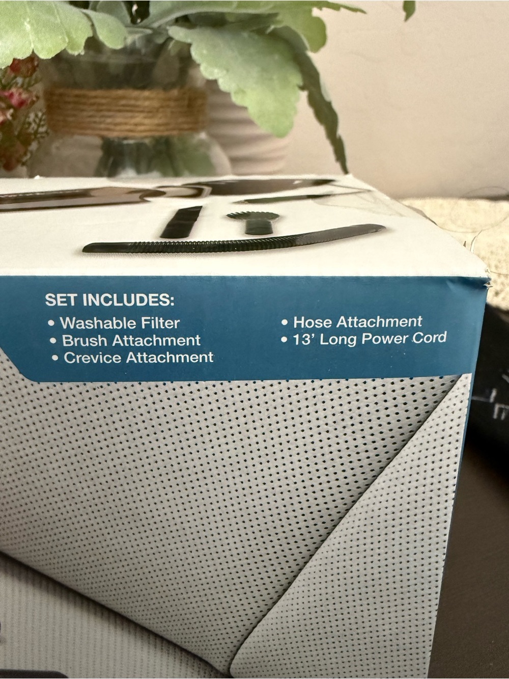 ππ BROOKSTONE CAR VACUUM CLEANER. BRAND NEW SEALED IN BOX! - Picture 8 of 12